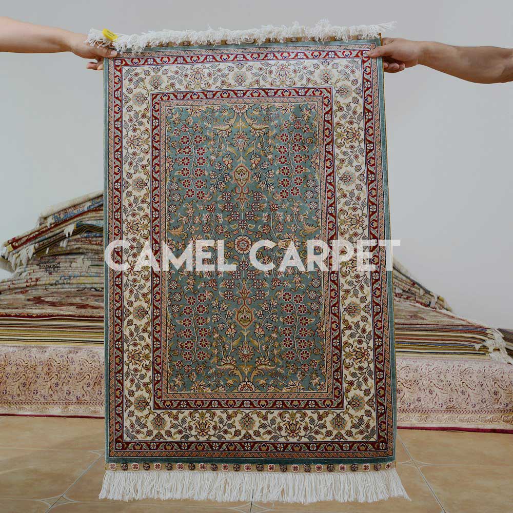 Oriental Small Carpets Online.jpg